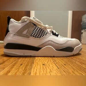Jordan Retro 4